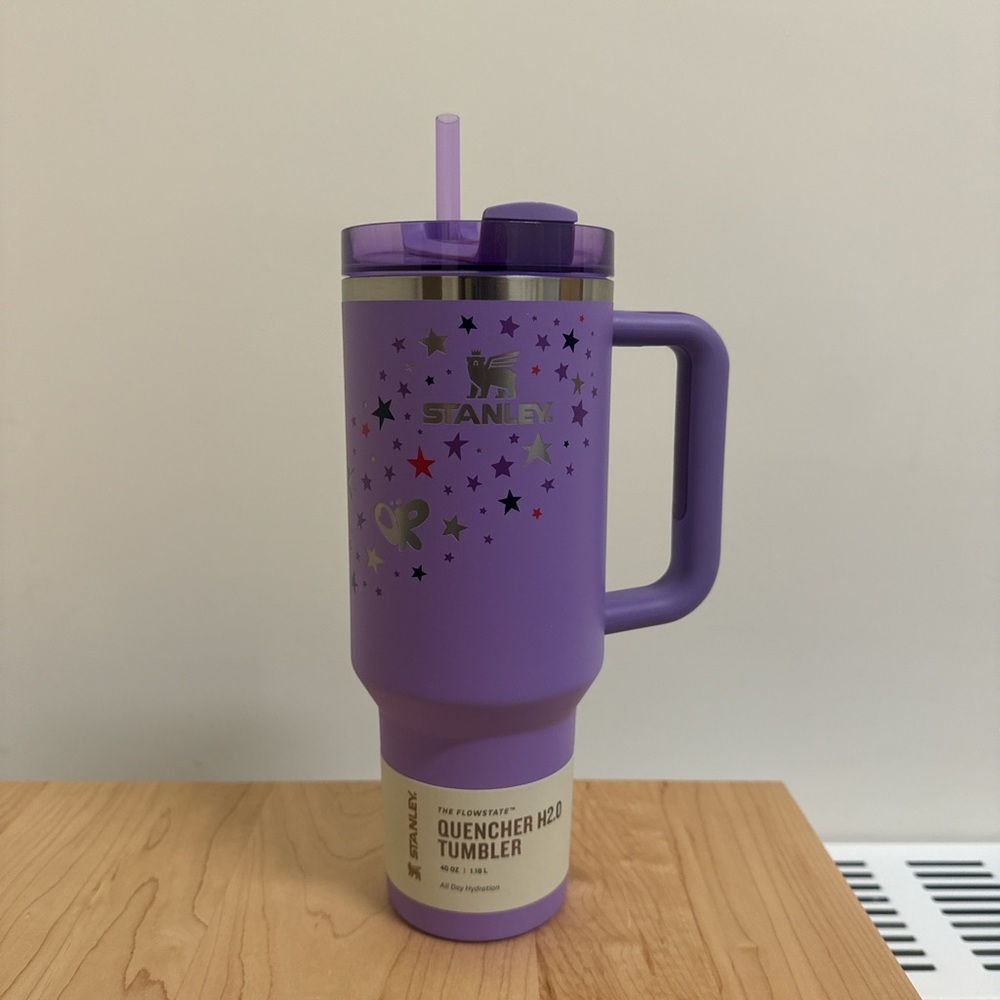 Stanley x Olivia Rodrigo Quencher H2.0 FlowState™ Tumbler | 40 OZ